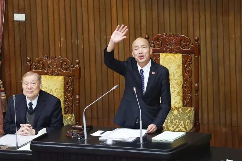 立院三讀增「4+1」放假日　今年教師節就全民放假's OG Image