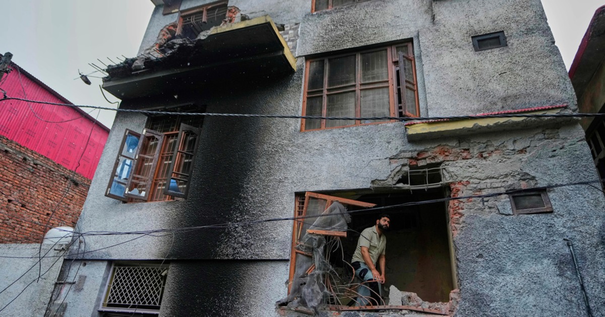 克什米爾大城查摩傳爆炸 印控遭巴基斯坦無人機攻擊's story cover image