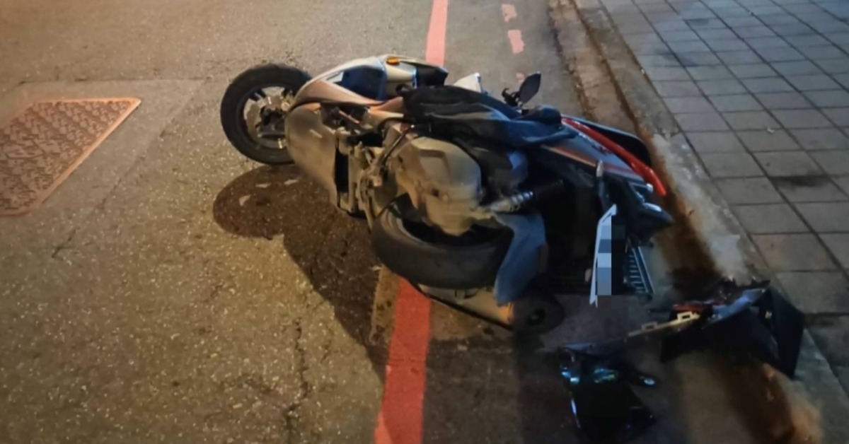 腳踏車下大漢橋突鬼切 機車騎士挨撞重創身亡's story cover image