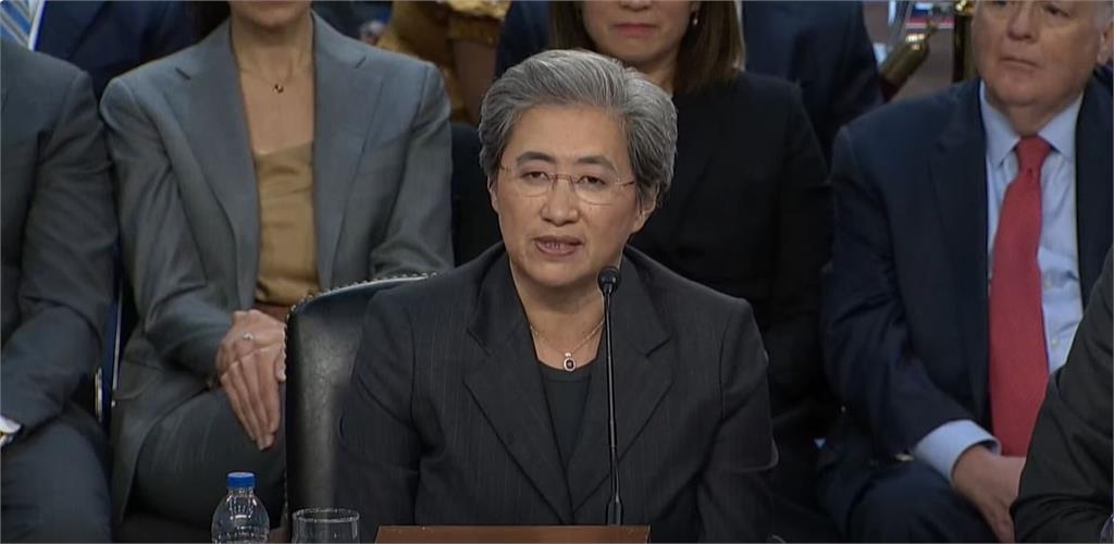 出席美參議院"AI聽證會" 蘇姿丰:中國正迎頭趕上's story cover image