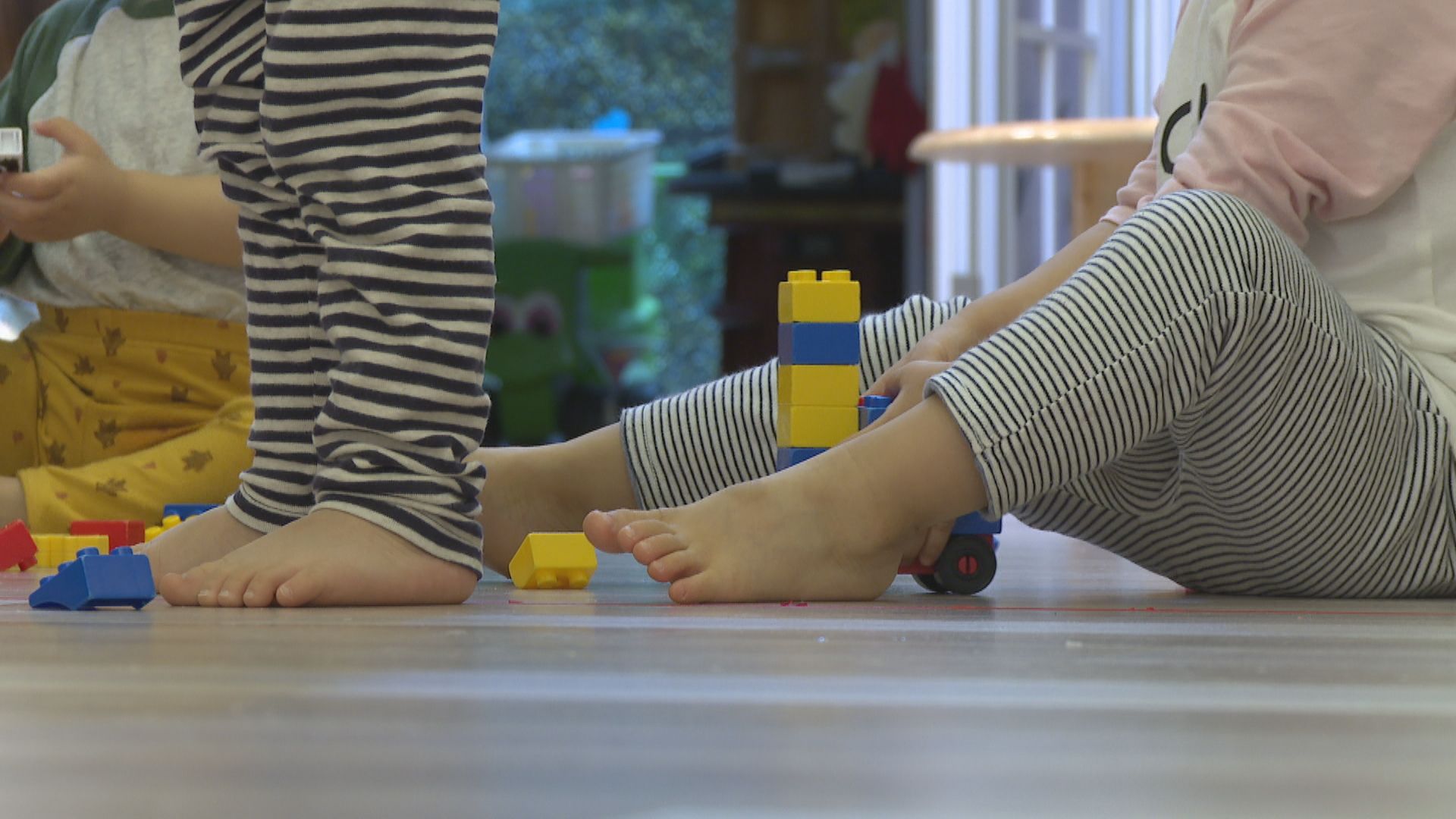 政院《兒托法》草案　托育機構錄影30天傳雲端、違規保母擬終身不任用's story cover image